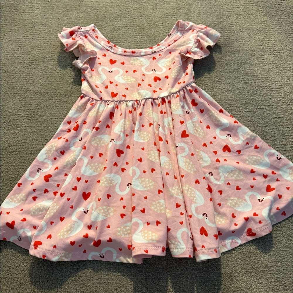 ⭐️3 for $25⭐️ Dot Dot Smile Pink Swan and Heart Dress